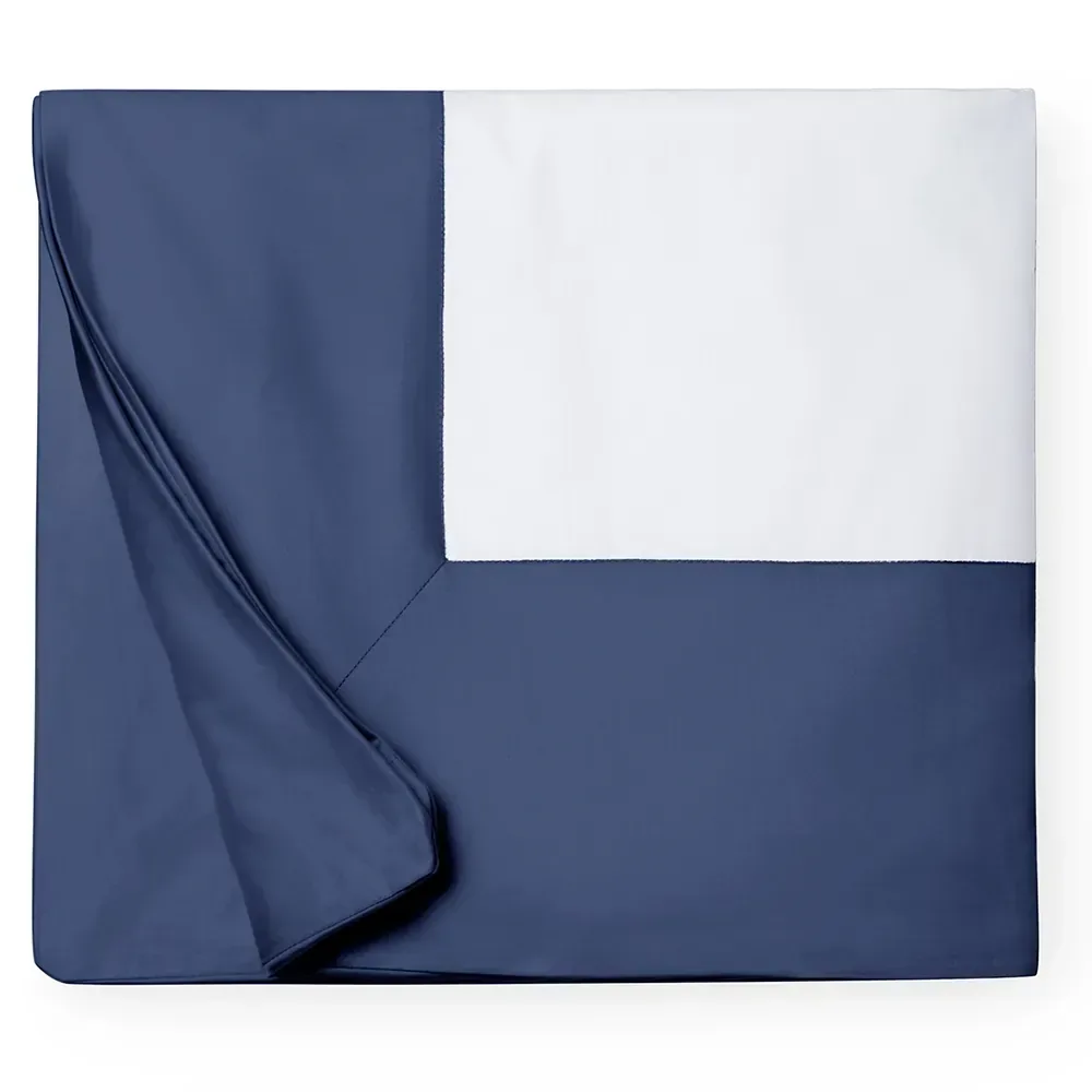 Duvet cover cleaning and pressing by Alex's Team