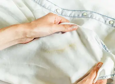 Water damage restoration for garments