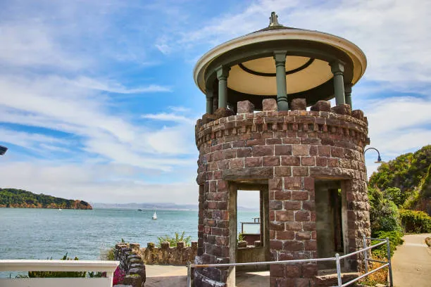 Tiburon, Marin County near Tiburon Library - Alex’s Dry Cleaning Valet
